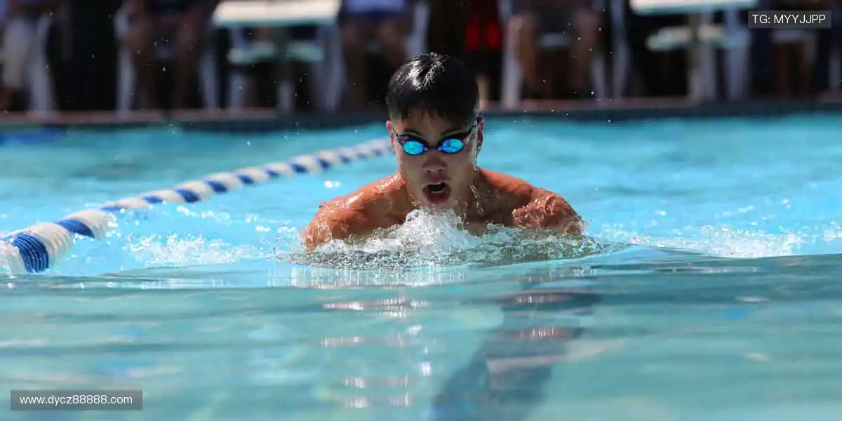 海量正版周边，让热爱触手可及！🎁⚽️🏀❤️